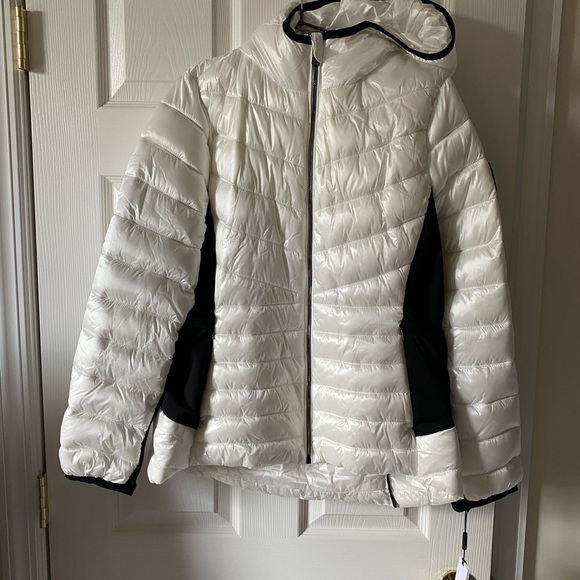 Calvin Klein New Womens white & black puffer Jacket size M - Picture 4 of 11